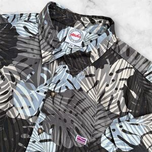 Hawaiian Shirt 2XL (Fits Like XL)Tropical Monstera Leaf Print Black/Grey Aloha
